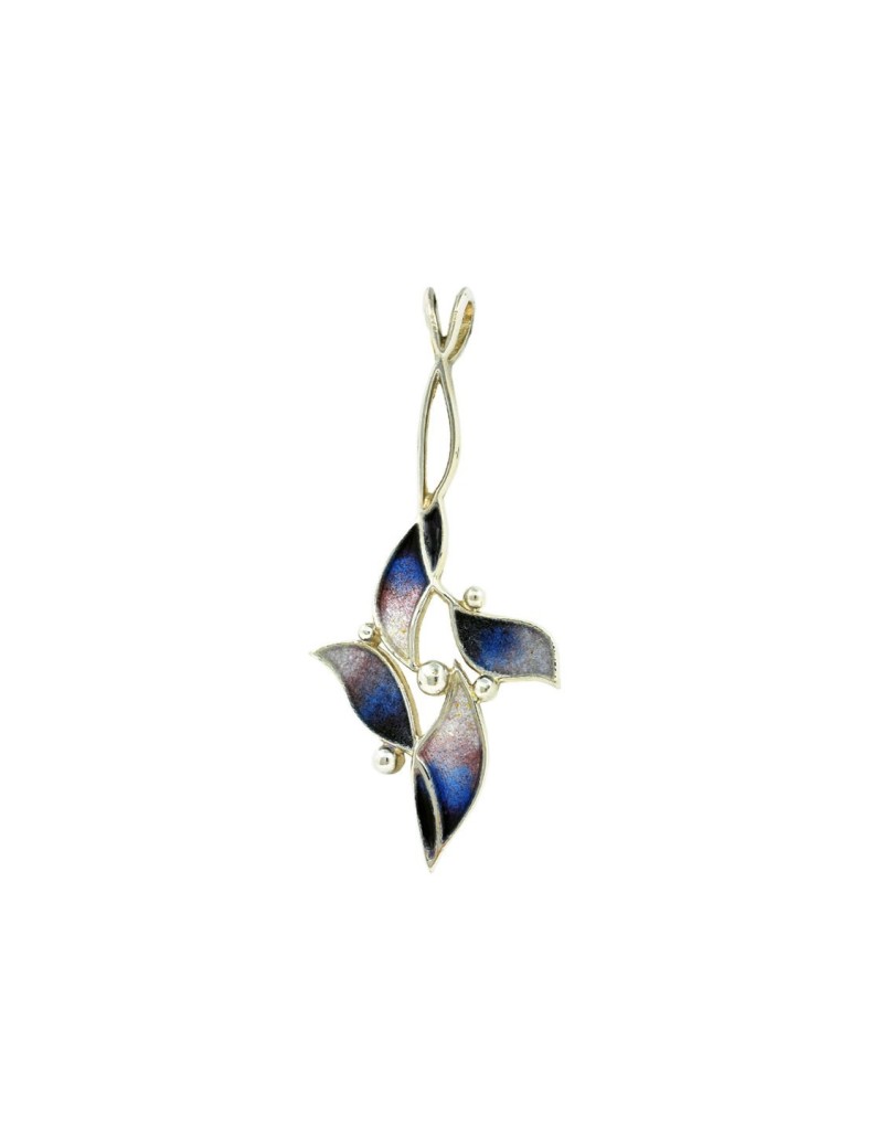 Amil Pendant