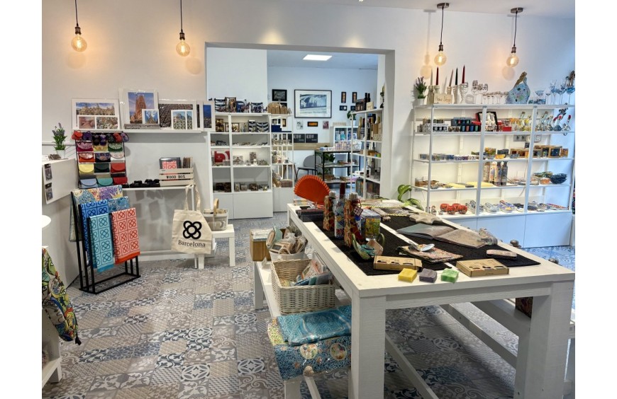 Barcelona, a city writing history